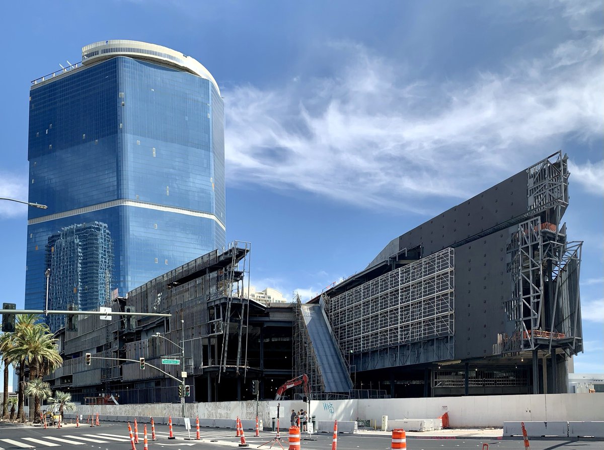 In this episode, Cliff Atkinson discusses the journey of the #Fontainebleaulasvegas from near-completion in 2007, abandonment in 2008, ownership changes, and how its original owner is now poised to open next year. 
Listen: ow.ly/gMNV50JpuNE
<a href="/JonathanJossel/">Jonathan Jossel</a> @liisapphire