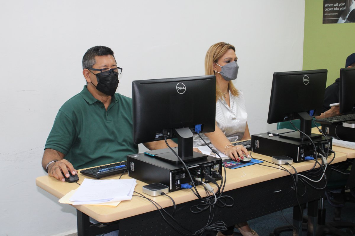 utpfisc's tweet image. Curso de Microsoft Excel intermedio, dictado por el Ing. Rodrigo Yangüéz, a colaboradores de diferentes departamentos de la @utppanama, con la finalidad de reforzar el conocimiento en la herramienta.

#utp #utppanama #vidaFisc #FISC #FISCUTP #FISC22 #UTPFISC22 #sistemas