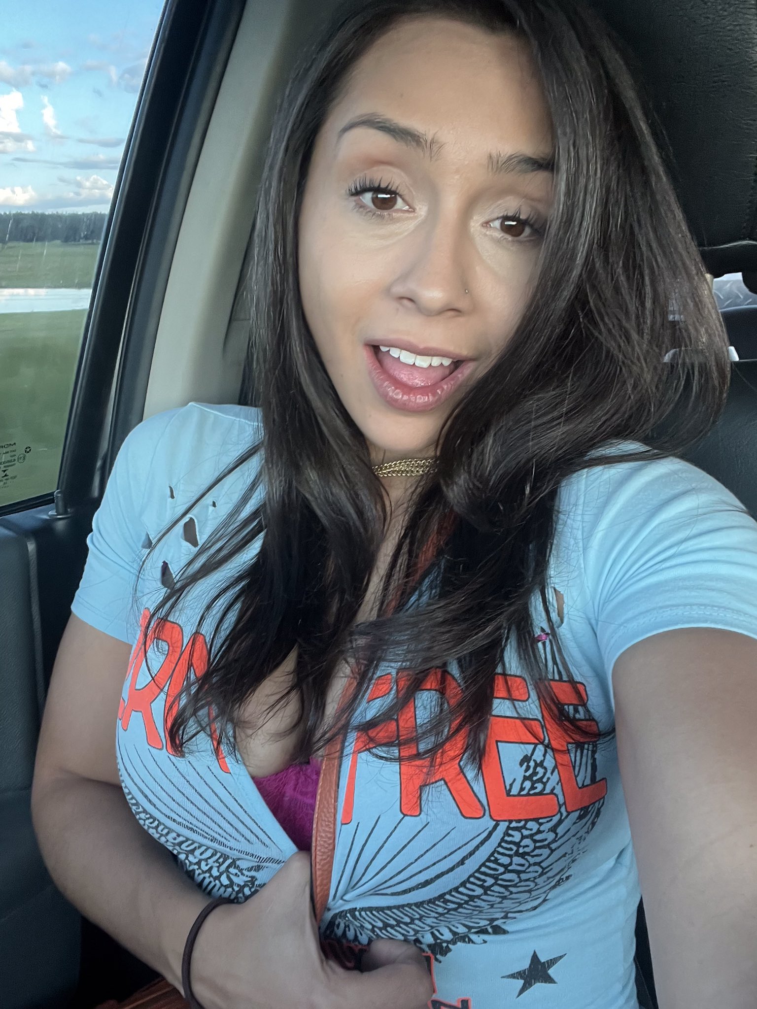 TW Pornstars Lilly Hall. Twitter. I’m coming back to Los Angeles on