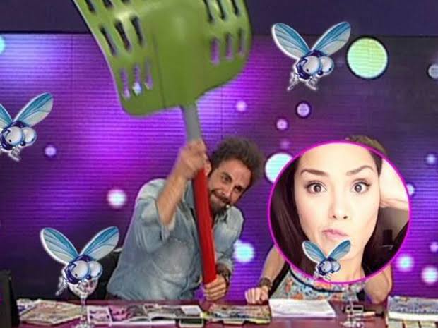 notsureabouttt's tweet photo. Mi papá me llama: "oye tu que eres fan de peluchin, se lo van a llevar preso" yo: khaaa!!! 😲
Un abrazo a la distancia, fuerza #peluchin @rodgonzalezl #moscamuerta #chusca #mataprogramas https://t.co/YSZPBZ8XAD