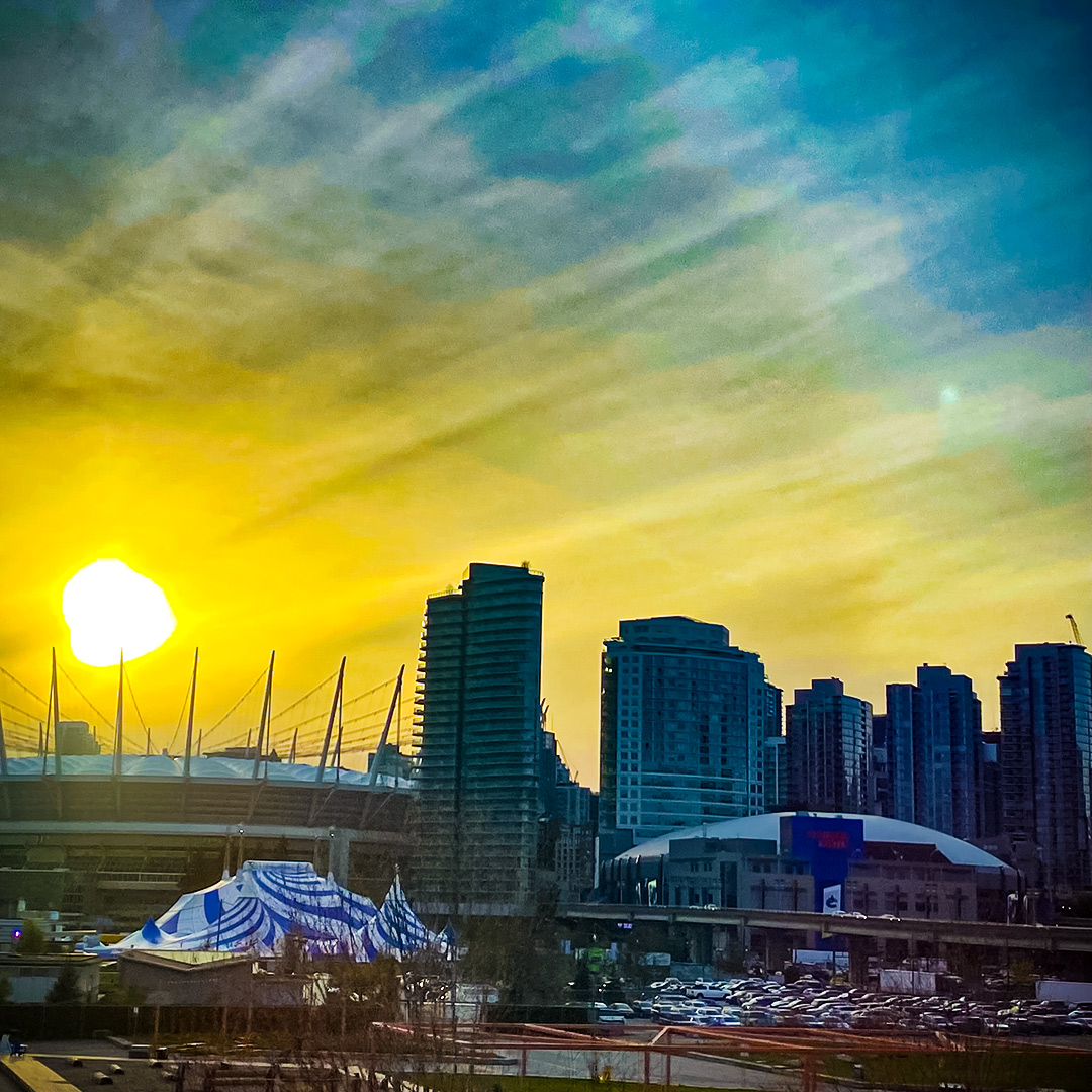 RiggitServices's tweet photo. This weekend is your last opportunity to see Cirque du Soleil's "Alegria" before they pack it all up and head to their next location. See you soon!

#riggit #riggitservices #riggitstaff  #vancouver #bc  #cirquedusoleil #circus #cirqueway #cirque  

https://t.co/t9Xqh8sleI https://t.co/7uLfojZLhA