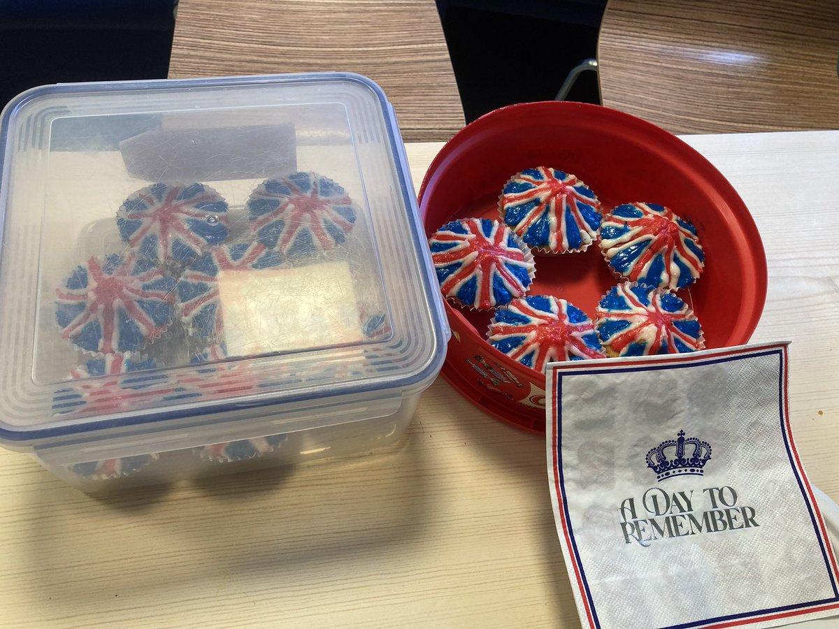 Vicky Smith (Mather) (@mizzie83) on Twitter photo Homemade treats for OAU <a href="/opalassessunit/">OAU</a> #happypatients #happystaff <a href="/jude62183665/">Judi Burton</a> <a href="/dr_sally_briggs/">Sally Briggs</a> @StaffWtwa Homemade treats for OAU <a href="/opalassessunit/">OAU</a> #happypatients #happystaff <a href="/jude62183665/">Judi Burton</a> <a href="/dr_sally_briggs/">Sally Briggs</a> @StaffWtwa