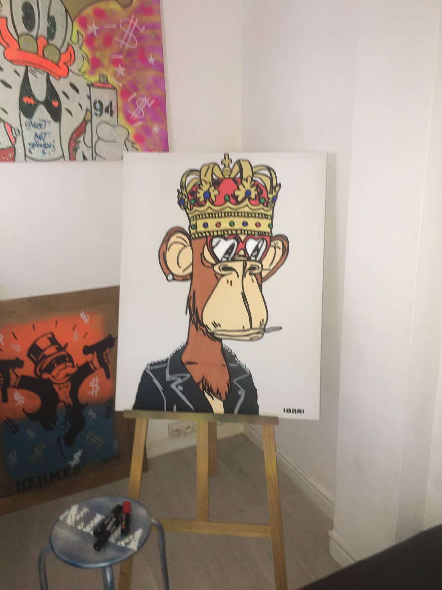 10maicrypto's tweet photo. #BoredApeYachtClub street art tableau fait main by 10 mai https://t.co/5Was3qCDOM