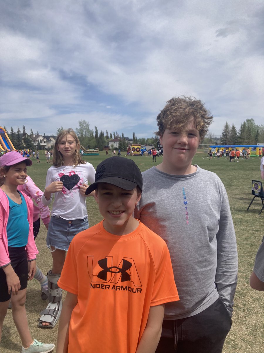 ccsd_clarke's tweet photo. Such a spectacular day! @StBasil_CCSD https://t.co/IR0NIS2JGM