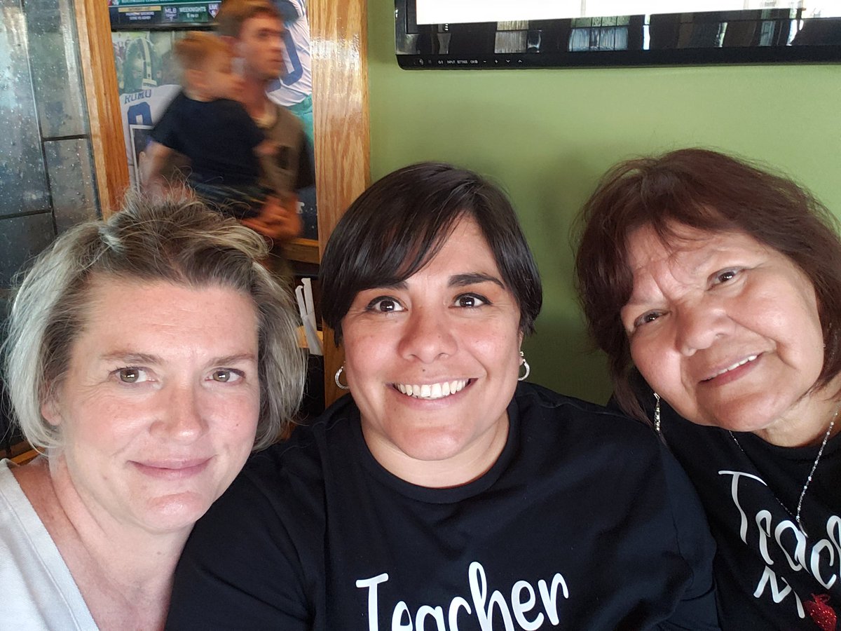 vvillarreal31's tweet image. Her Teacher 🍎 Mode is 📴 FOREVER!! Celebrated 🎊 her retirement with Ms. Peggy!!! Please Never forget the Difference✏️ You Made!! Best 🙏🏼 wishes!! We ♥️ you!!! #retiredteacher #noalarmclock #EverydayisSaturday