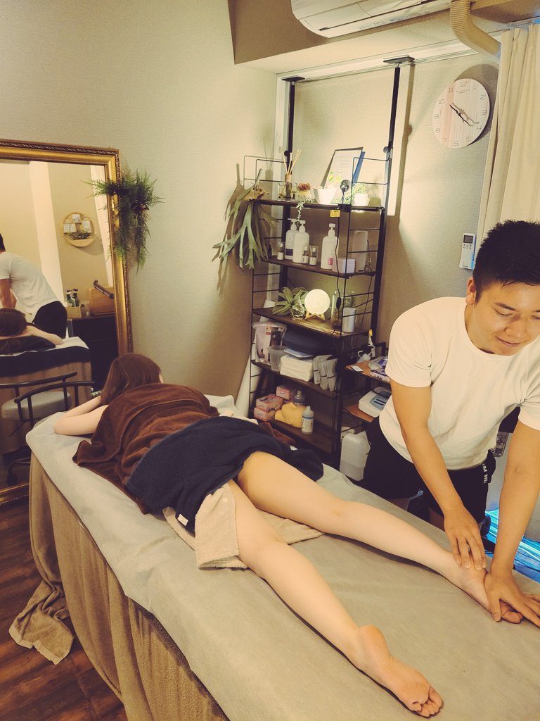 Wビート大阪 オイルマッサージ 本日もあなたのお疲れ癒します 梅田 大阪 中崎町 オイルマッサージ リンパマッサージ ほぐし ストレッチ 疲れ こり 血行 代謝 メンズセラピスト T Co Zwcfwpln0r Twitter