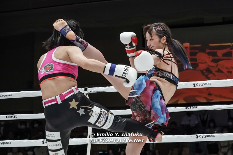 fight2live_net's tweet photo. #RISE158 
-44kg, 3R, 3min:
Ayaka Nishihara venceu Fuu na decisão dos jurados (30-29, 29-28, 30-28)

-44kg契約 3分3R
(WIN) #西原朱花 @ayaka_n1214
(LOSE) #風羽
判定 3-0 (30-29,29-28,30-28）
@RISE_2003 https://t.co/zxkX7z8apm