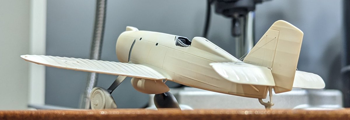 milmodelers's tweet photo. Lindberg's 1956 vintage 1/48 Curtiss F11C-2 Goshawk has some warts and shows it's age, but it has a lot of potential. https://t.co/hxVb3po0hr