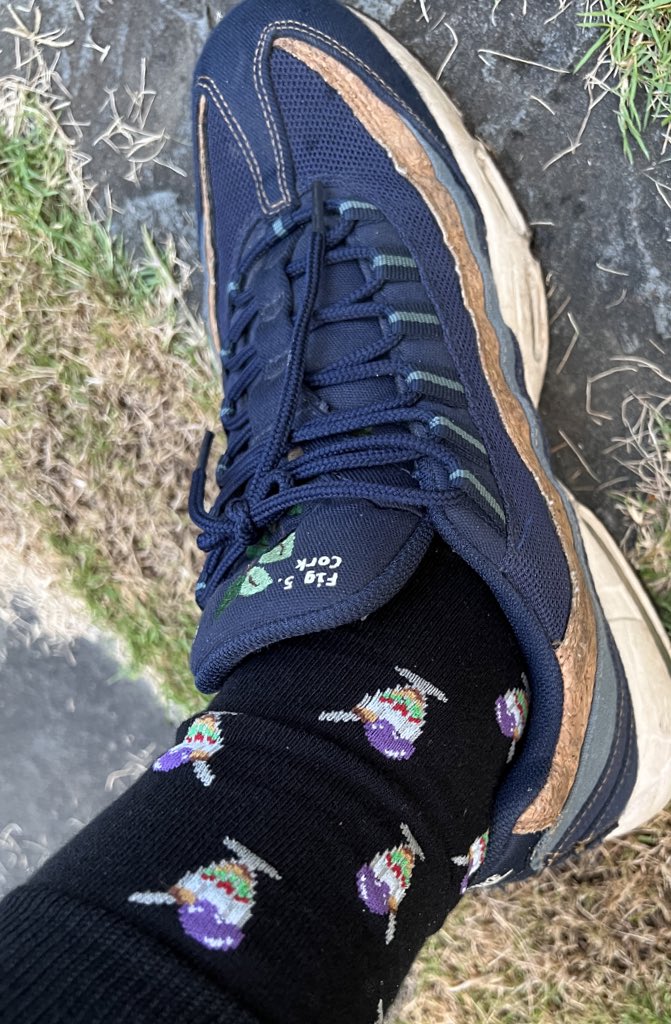 Jihoz.ron tweet media