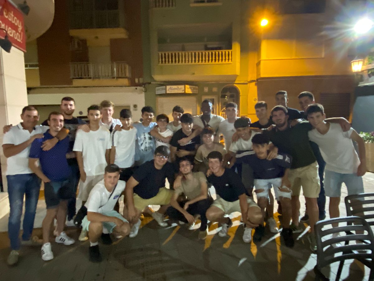 Guardamar_CD's tweet photo. Cena fin de temporada del Juvenil https://t.co/PN3QpLQGfd