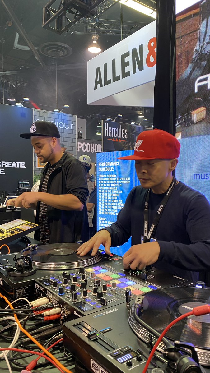 Reloop DJ tweet media