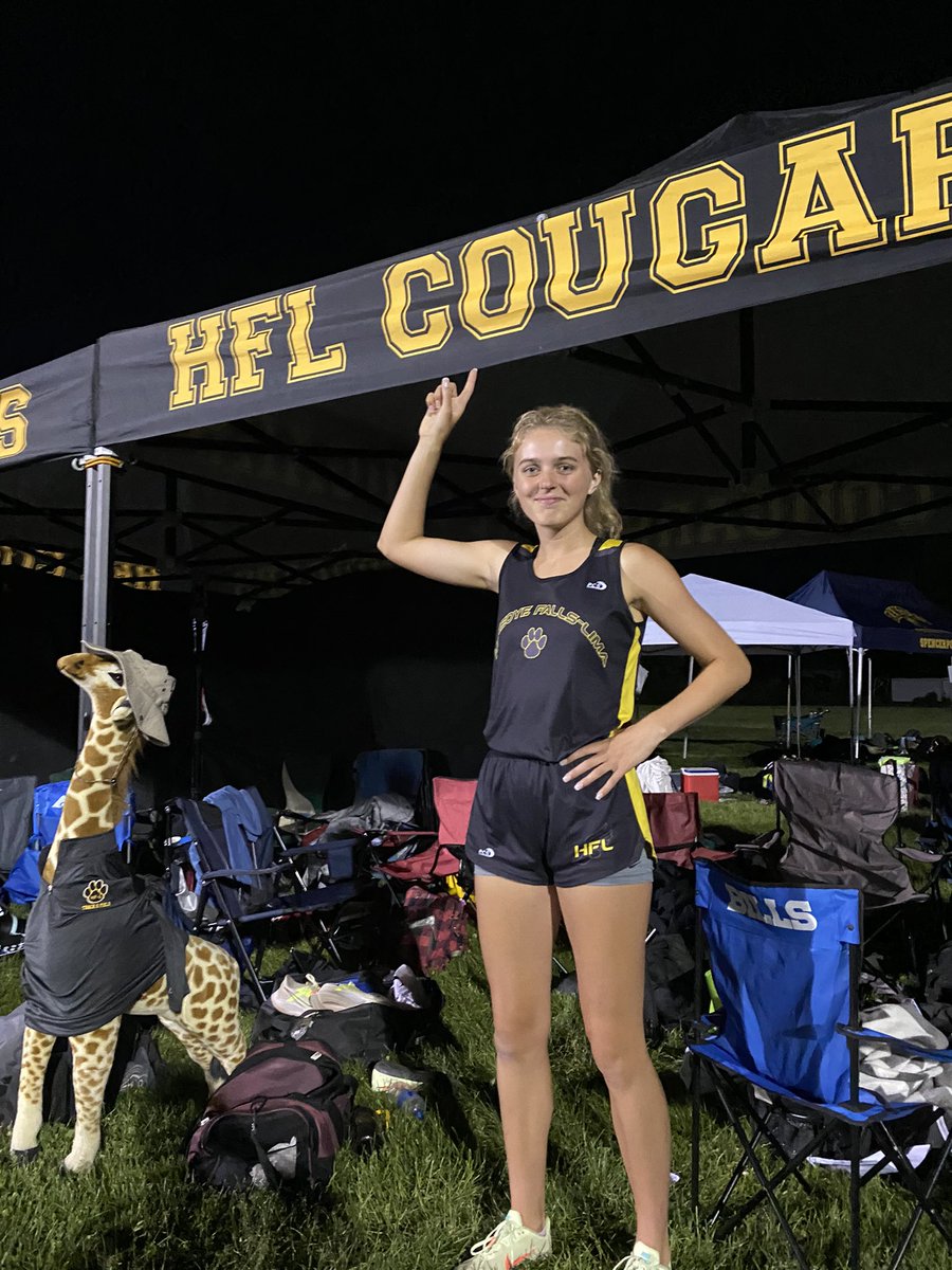 Teagan Kamm finished 2nd in the 800m with a career best of 2:25.91!