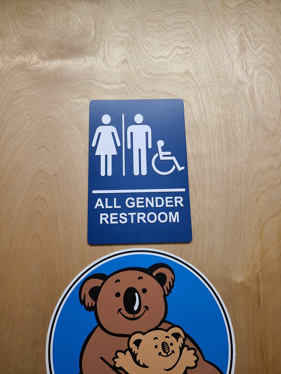 angeenator's tweet photo. Good Idea, bad execution. Inclusive bathrooms are not new. Every house in America has an everyone bathroom! But srsly handicap should have its own placard maybe
#labelfail #uxui #humanfactorsfail #humanfactorsdesign #hfe #ux #uxdesing #humanfactors #uxd #uxlife https://t.co/iDqGKWPeHp