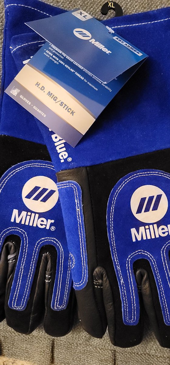 basethief24's tweet photo. @MillerWelds @MillerWelders Awesome customer service, my gloves weren't sewn inside and they sent me another pair ASAP no questions asked. I'm sticking with all Miller products and consumables from now on. Customer service is impeccable. Thank you again. https://t.co/yP8T1sJhXq