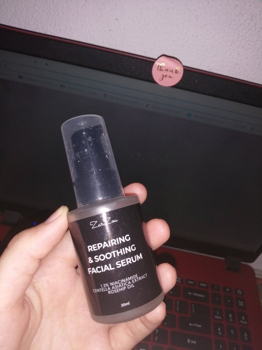 Ijjiajman's tweet photo. Botol ketiga dah nak habis.zarzou rss ni works gilaaa untuk my acne.kalau ada blind pimple yg merah2 pastu sakit tu,sapu je rss.1-2hari centu dah hilang redness and sakit. https://t.co/Peb70R8Rqa