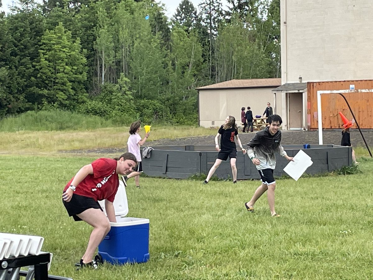 LCS_Aloha's tweet photo. Fun Field Day on campus! 🦁 #hillsboroprivateschools #lcslions https://t.co/seWxi2sfXF
