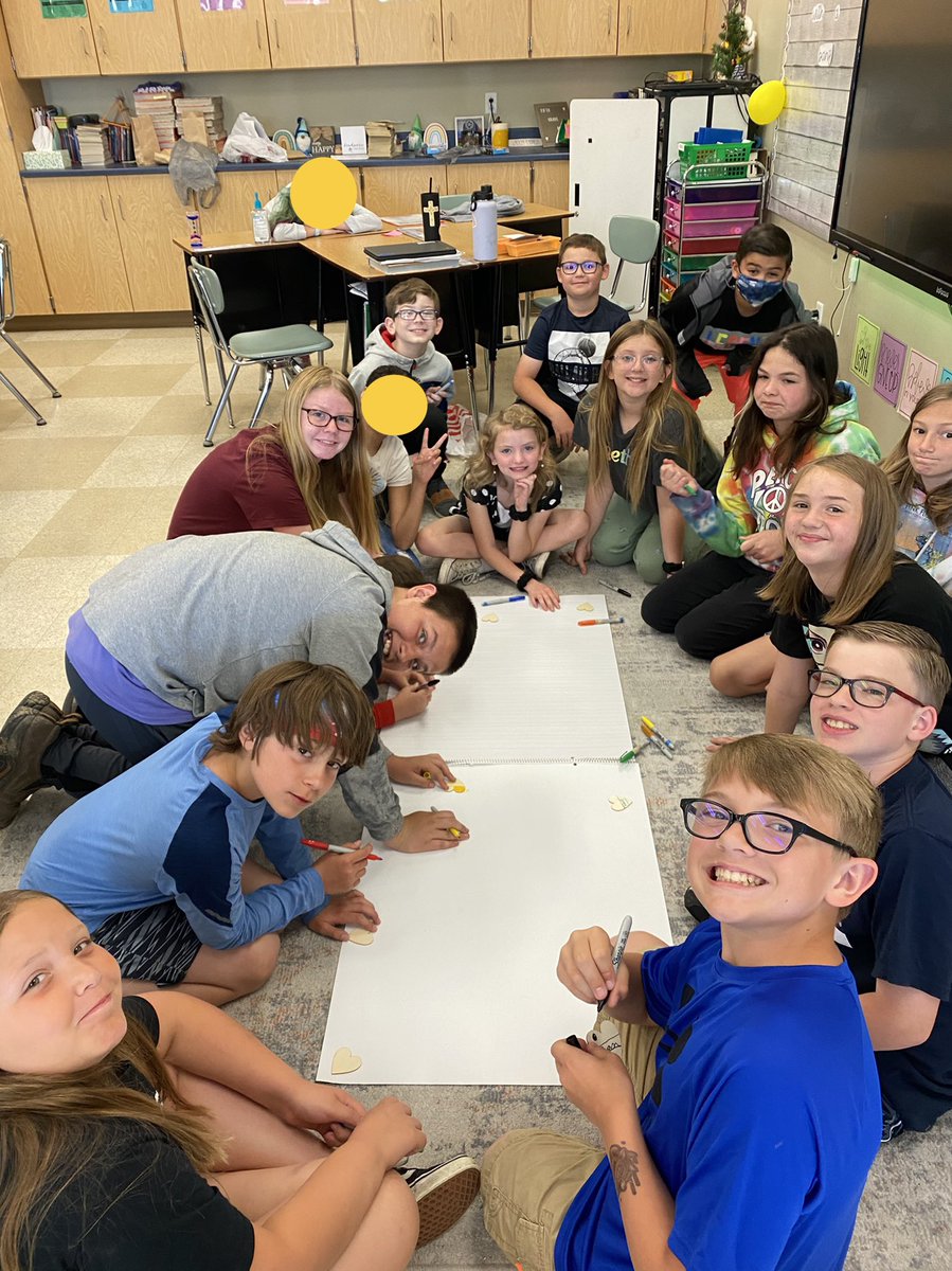 Ball5th's tweet photo. 5th grade has been living up the end of the year! Field day, house meeting day, making/eating “dirt n’ worms”, and decorating some different last day memories! #rowva #rowvastrong https://t.co/OWaWPSoNwX
