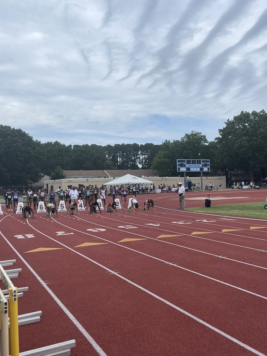werunWL's tweet photo. Highlights from day 1 of states! #gogenerals @GeneralsPride @WLHSAthletics https://t.co/Ra3g8iAewH