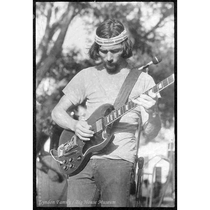 allmanbrothers's tweet photo. Dickey Betts, early 1970, playing his 1961 SG that would eventually become Duane's guitar of choice for slide.   Photo by Twiggs Lyndon, courtesy of the Lyndon Family / Big House Museum collection.
.
#DickeyBetts #AllmanBrothersBand #ABB #Brothers https://t.co/27P9pw0jFp