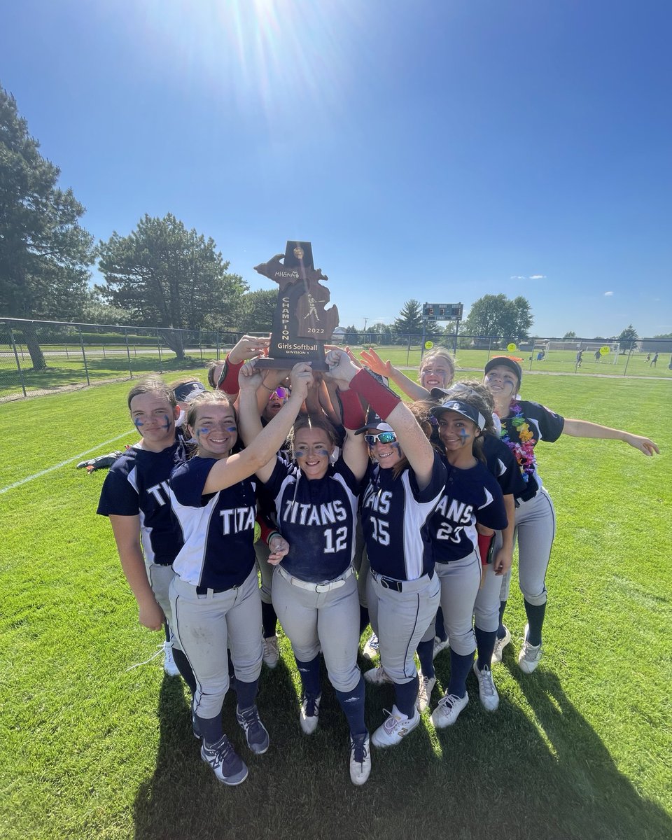 Stevenson Softball🥎 tweet media