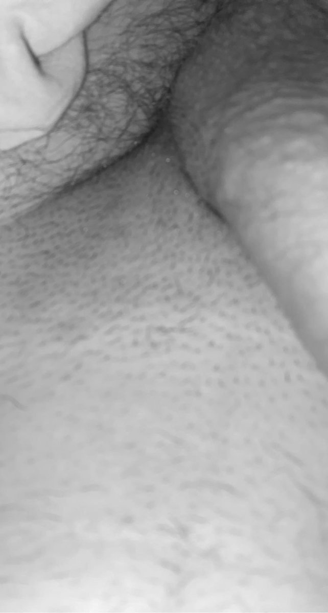 EnzoLucciani's tweet photo. Qui est chaud pour nude https://t.co/rEHQbMOAVQ