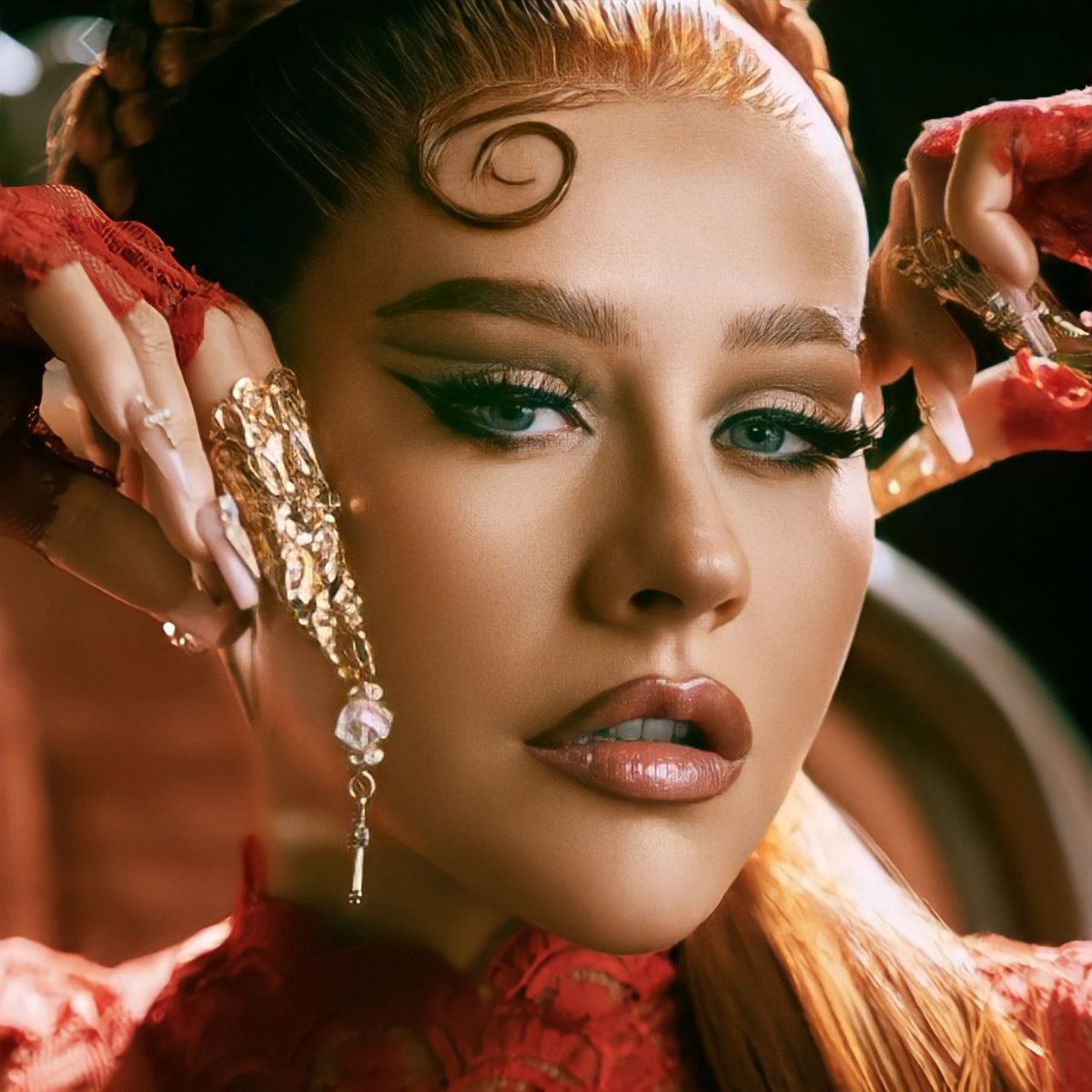 #Fighters ascoltiamo tutti #Sueltame di #Xtina e #Tini su #Spotify
In una delle seguenti playlist:
. La Lista Pop
. New Music Friday Latin
. Caloricito

Cosí che possa restare più a lungo nella raccolta❤️‍🔥
#ChristinaAguilera #Aguilera
#LaTormenta #LaFuerza #LaLuz
#Playlist #Latino
