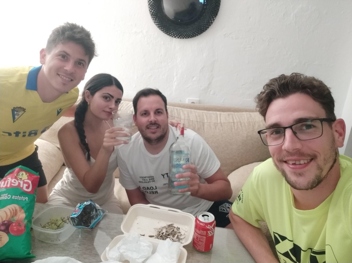 clavi_14's tweet photo. La final del coac desde Luxemburgo #32finales https://t.co/oACL21Gtzo