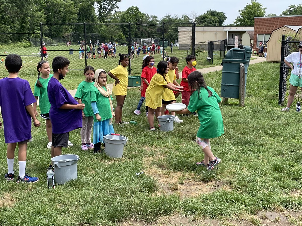 stevecraig70's tweet photo. Cameron News You Choose https://t.co/Vrvv7IPlVQ great day for Field Day! https://t.co/tpOBe5QVlw
