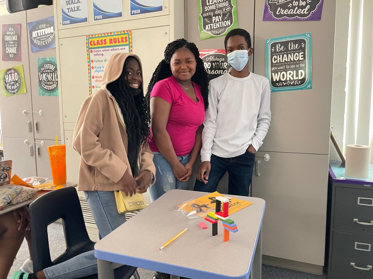 erineaton33's tweet photo. Impossible Towers and Impossible Bridges using dominoes in Mrs. Barnhart’s class!
Here are some pics of students who successfully built them.
It took steady hands, strategy, problem solving and team work.
#GreatFuturesStartRightHere #wwcsd #adamseagles @Adams_Eagles https://t.co/CkwxSuxyza
