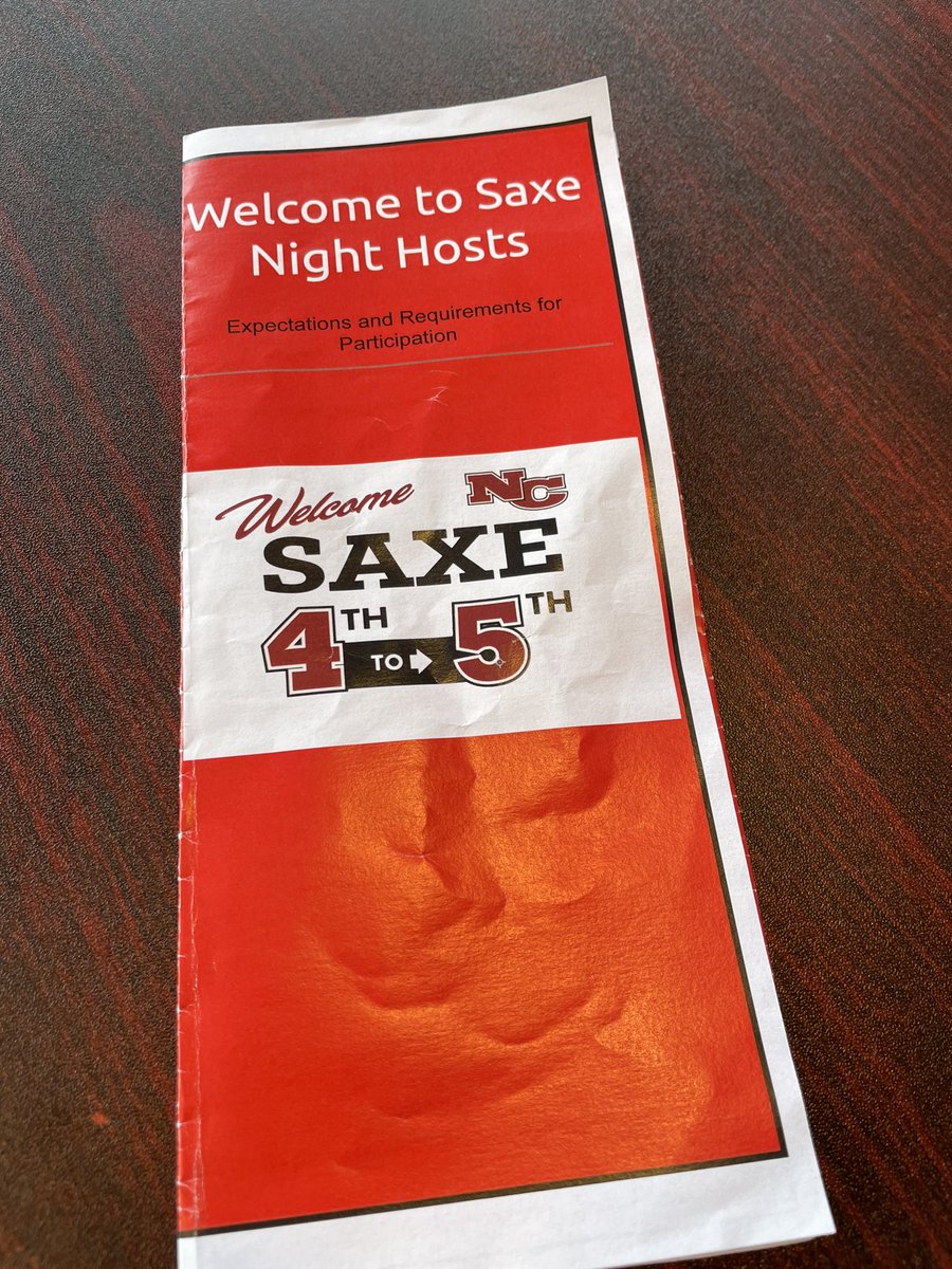 JAdams7532's tweet image. The @SaxeMS Grade 4-5, Family Tour Night…Student tour guides leading the way.