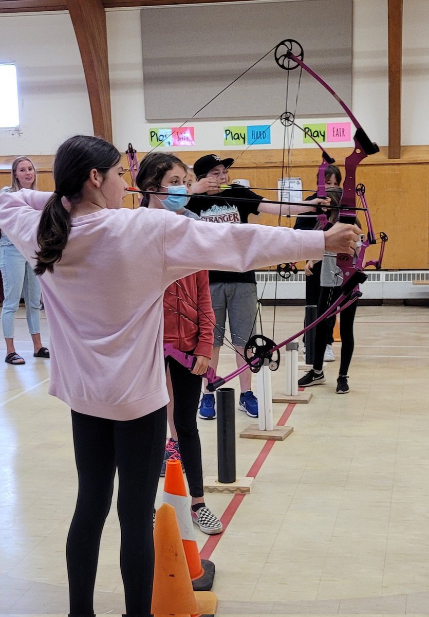 MsHudsonPE's tweet photo. Day 3 of Archery 🏹  was a blast! Balloons popped, targets hit and skills practiced. Thanks for @annesam03 for visiting and helping! Good luck to @giles_ who has @foug71 gear now! A full #COE2 sharing fest! #bestcohort @stfxuniversity @asforan #outdoored @HRCEHealthPromo https://t.co/6pSiTpRTLT