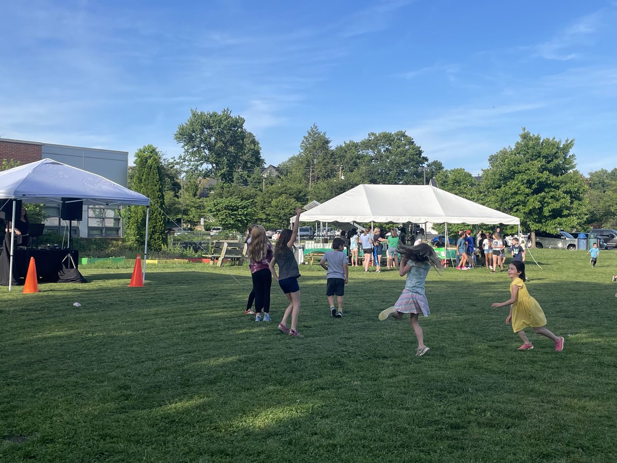 FSES_Pandas's tweet image. Franklin Sherman Spring Fling DANCE party, come on out and enjoy!