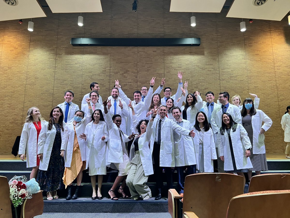 So incredibly proud and grateful for our PGY3 class. They demonstrated resilience and passion with compassionate care for all their patients. We can’t wait to watch your bright futures ahead! We will miss you! #MedTwitter #meded #ImProud