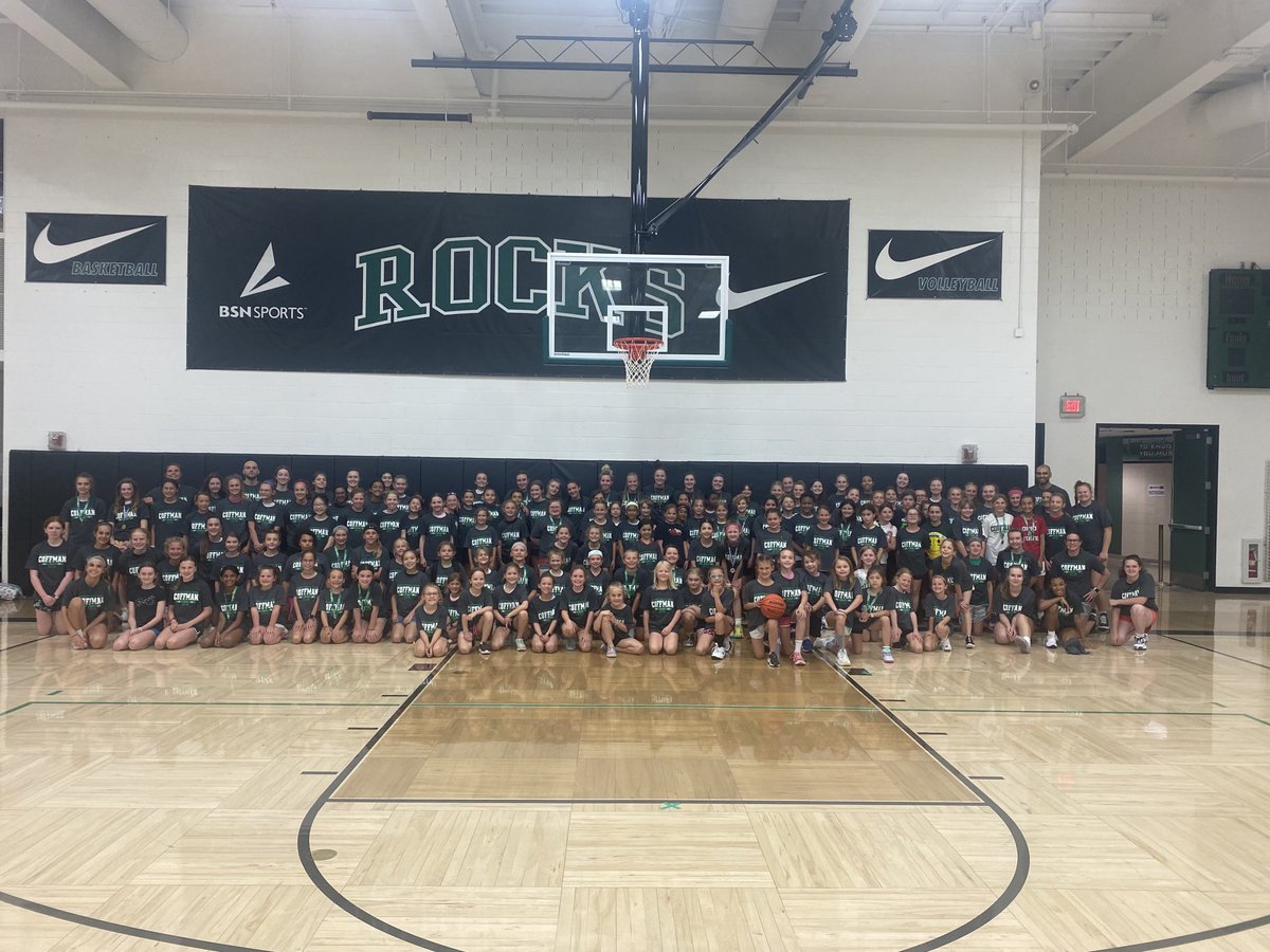 LadyRocksHoops's tweet photo. Great week of camp in the books!! Great job ladies; good luck in the winter on your teams!!  Hope to see you all at some Rocks games this winter—Come cheer on your ‘Coaches’ as they are back to being players!! Go Rocks! 🍀🏀 https://t.co/p9ZA7UK7Rt