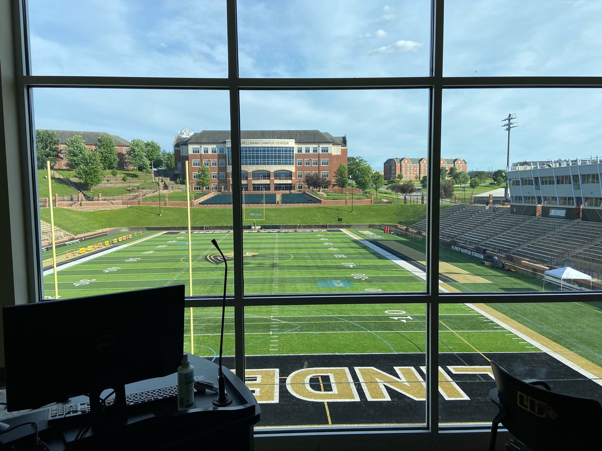 CompereNate's tweet photo. After a great  camp and a even better visit. Blessed to say i’ve received my 1st D1 Offer from the University of Lindenwood!  @Lindenwood_OC @stugfb  @CoachSaboFIST @Coach_Fontana @EDGYTIM   @DeepDishFB https://t.co/9soVHg9beB
