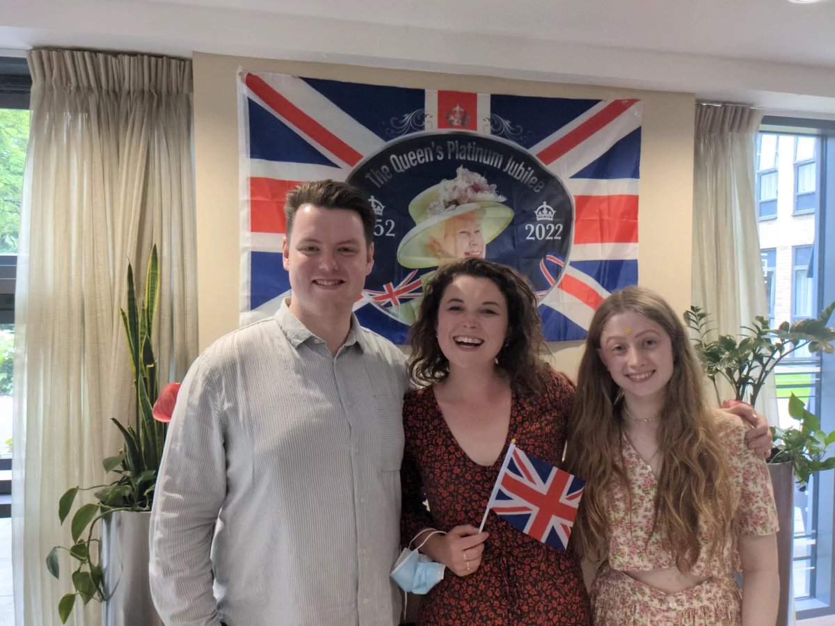 SoundUpArts's tweet photo. A beautiful Jubilee celebration to be part of at Belong Care Home in Didsbury! Angela and the team put on an absolutely amazing spread (complete with ice cream van!) and our artists loved celebrating, laughing, and singing with everyone! 👑🇬🇧 @singspeirs @tompieczora #RubyMagee https://t.co/sdBObdntVm
