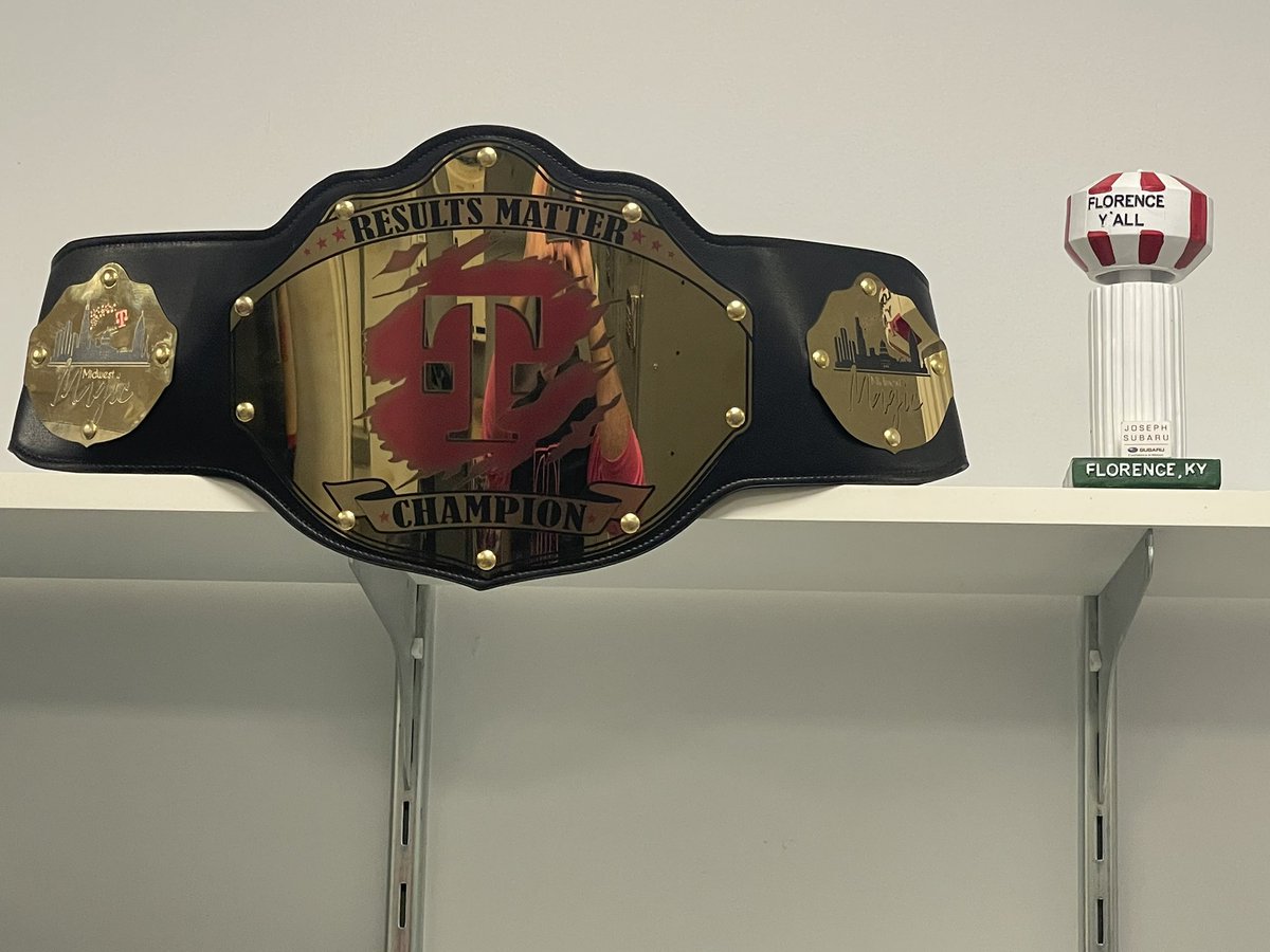 wderrickindy's tweet photo. I spotted the INOHvate Dream Big and Deliver belt today at the defending champ store - Florence Square.  Well deserved!  Is this heading back to Indiana soon?  Who wants it? @MagentaMarv @MarkPsince83 #FlorenceYall https://t.co/eklKIv4dGd