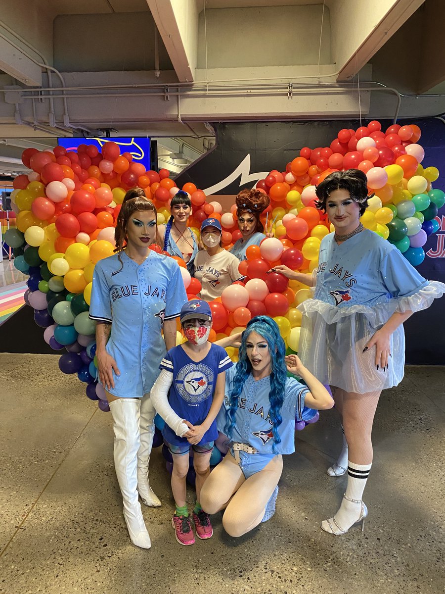 ameliahoyt's tweet photo. #NextLevel #bluejays #pride https://t.co/Bu6NZS05UM
