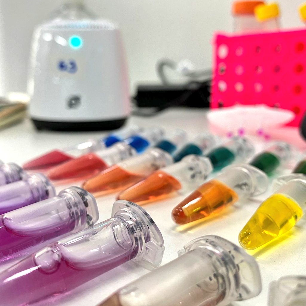 Fruitful partnership requires commitment and solving problems together. 
Today we were at #Hilab, in Curitiba, to improve our project on infection disease #pointofcare
 diagnosis based on RT-Lamp and AI.

#COVID19 
#Dengue 
#Zika 
#Chikungunya