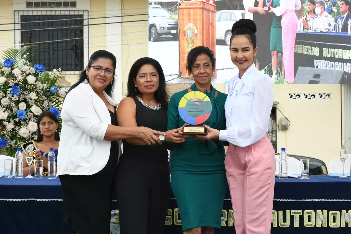 ConagopareG's tweet photo. Felicitaciones a Limonal  por sus 34 años de parroquialización.

#YildaRivera
#ConagopareGuayas
#TrabajandoJuntos https://t.co/3WrJbouejh