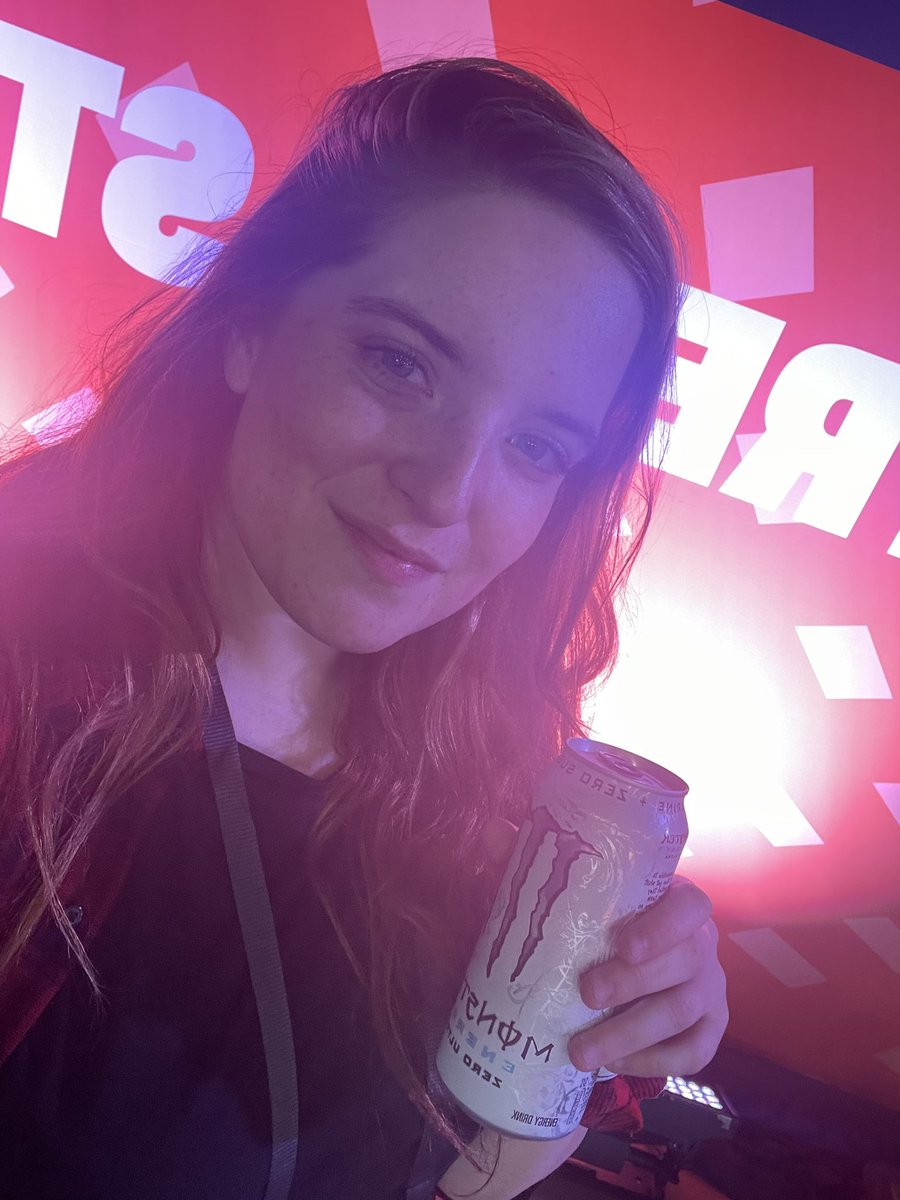 MissesLucifer's tweet photo. Guess I gotta start streaming again so I don’t feel like a fraud hanging at the #StreamStudio
#DHDAL https://t.co/IaYc88db8j