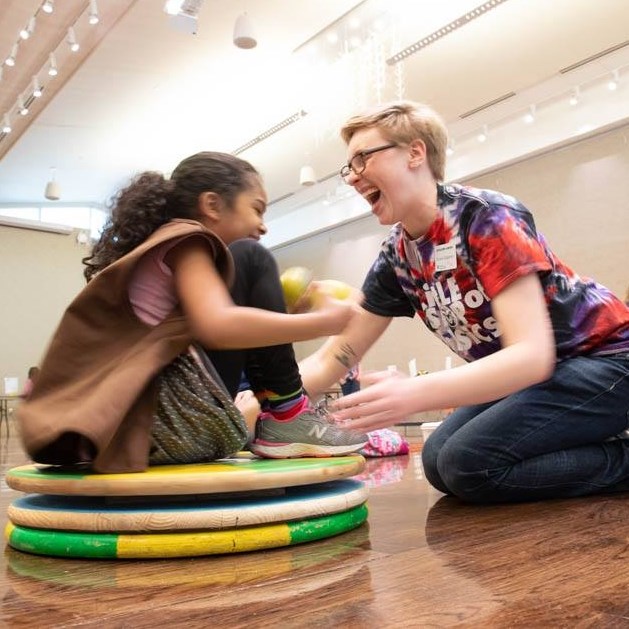 CSULSOP's tweet image. LSOP interns do a lot, from building and maintaining experiments to sharing science around Colorado and all over the world! Consider donating to the Brian Jones Little Shop of Physics Endowment to support our interns in perpetuity.
col.st/I0mEa
@CSUNaturalSci