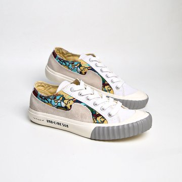 TroliShopee's tweet photo. Rekomendasi Sepatu Custom Cocok Untuk Cowo dan Cewe

A Thread https://t.co/E0HS1UFkJq
