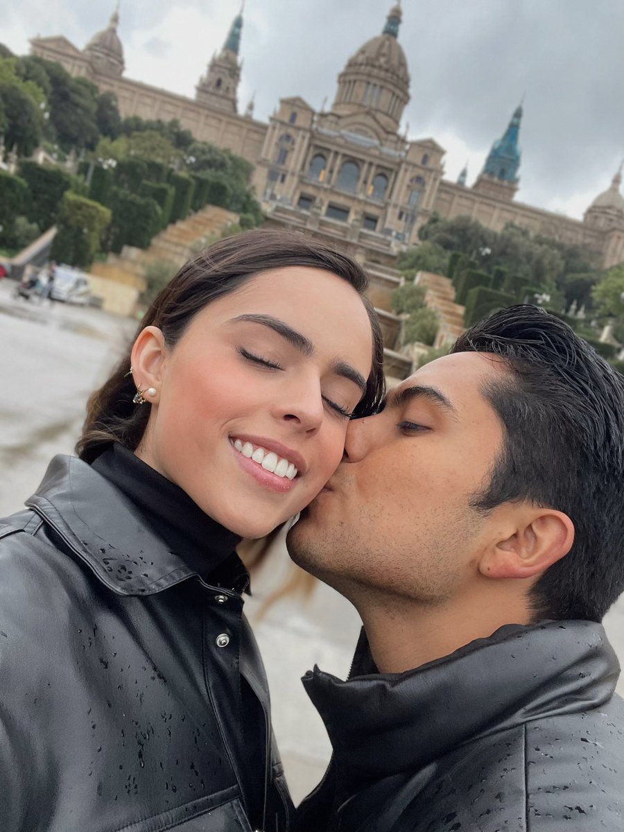 FridaOrozcoC's tweet photo. the entire universe conspired to help me find you. i love you bby🫀 
@daniel_cg00 https://t.co/S4Kojy7pu8
