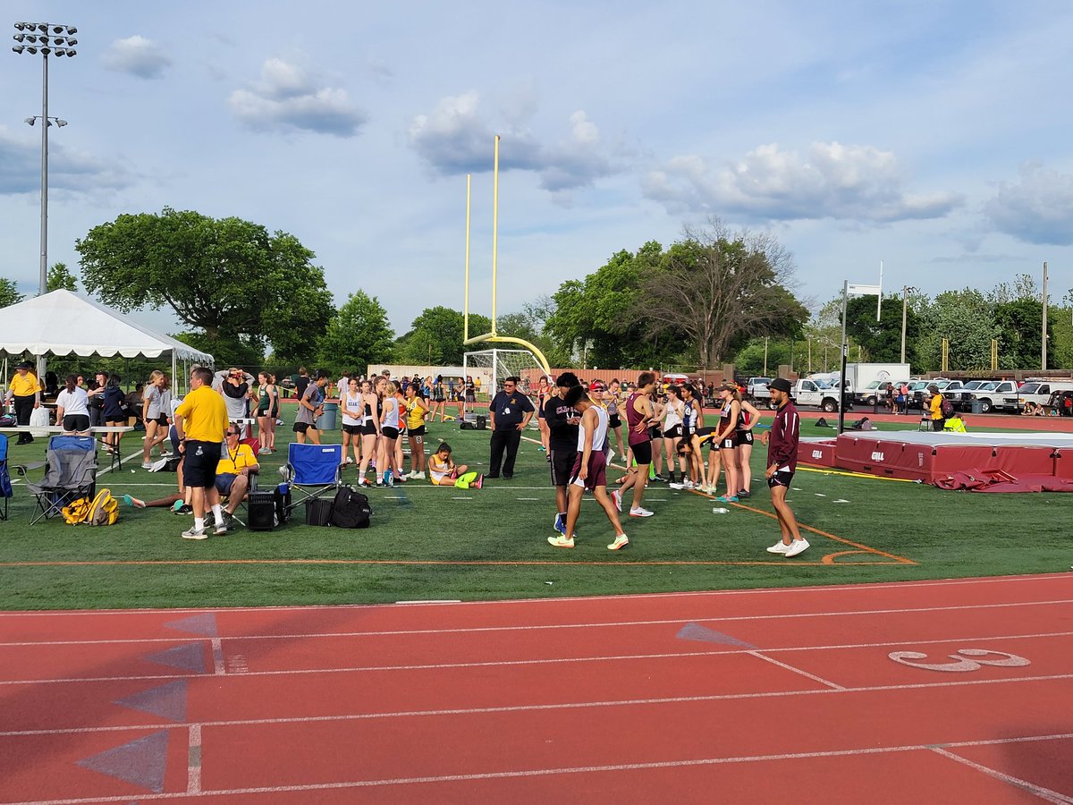 CliftonAthlDept's tweet photo. Day 1 of the @NJSIAA Sectional. Great job by @Cliftonxctrack 
@CliftonSchools 
@mustangs_chs 
@CliftonSupt https://t.co/3XVmYy1w3q