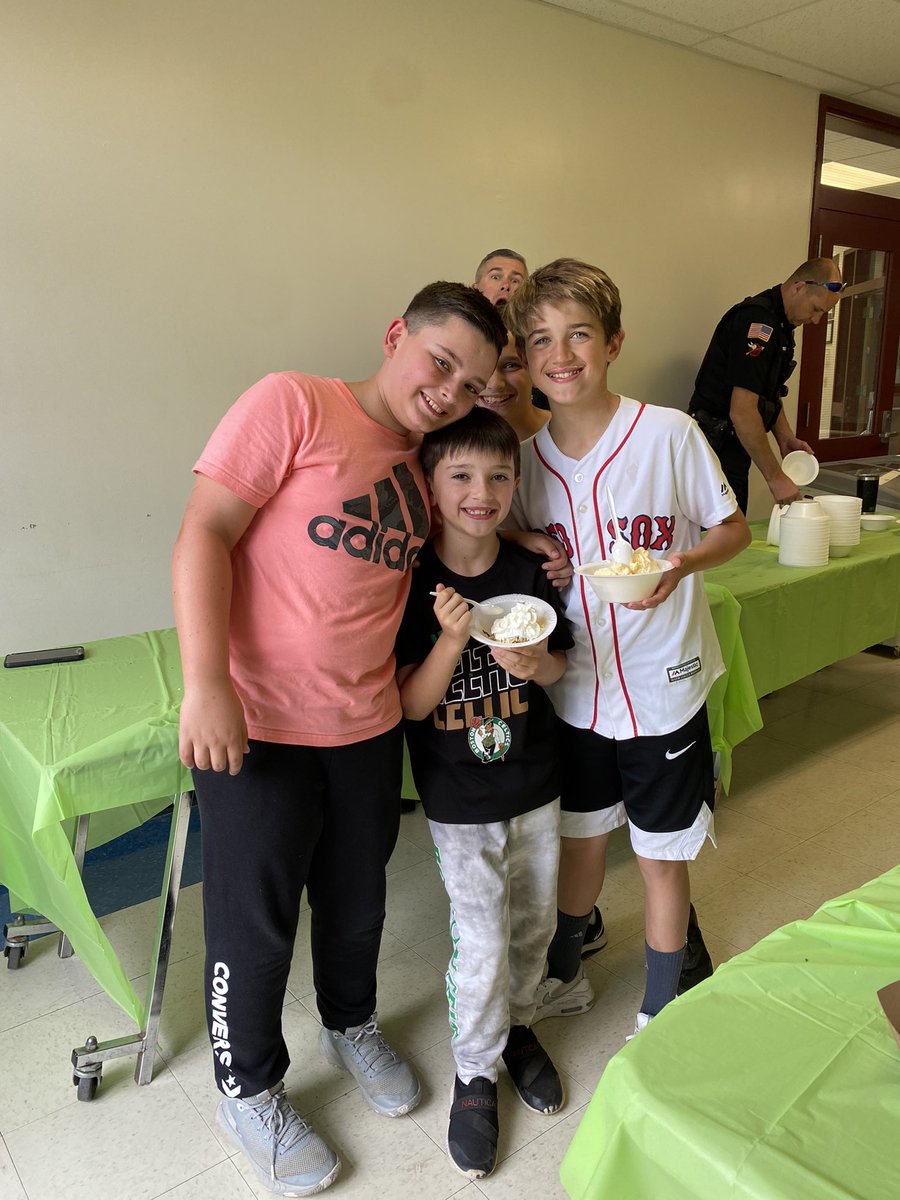 MrsKeady's tweet photo. Thank you @wbpd1656 for our ice cream social today! It was delicious! #wbwildcats https://t.co/RMMa5bgRpY