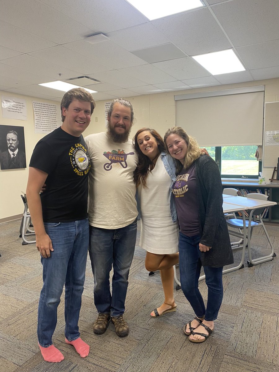 MissLaCoy's tweet photo. Beyond blessed to have these pals as coworkers! Hooray for finishing up 15 years of teaching — 7 of them in the great state of Indiana 🥰🥰🥰 https://t.co/Mw7QBGIDq6