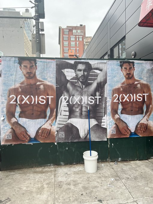 well this was cool to do 🪣 🧹 https://t.co/e3B02kVW6A