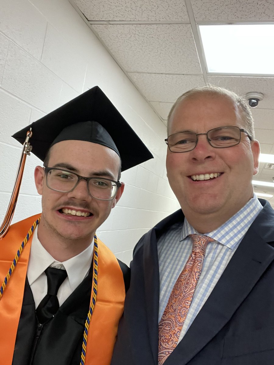 NUHS_Principal's tweet photo. Super proud of this guy right here. #NU2022 https://t.co/1j4Hhuf0n7