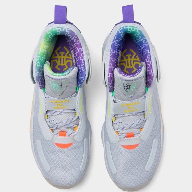 JazzNationNews's tweet photo. 🚨 NOW AVAILABLE 🚨
Adidas D.O.N. Issue 3
‘Autism Awareness’
available in adult & children sizes
LINK 👉 https://t.co/o6tiJZ9JNZ
.
.
@spidadmitchell @adidasHoops
#JazzNation #Adidas #DonIssue3
#DonovanMitchell #NBA
#Autism #AutismAwareness https://t.co/BSa6RC6rCp